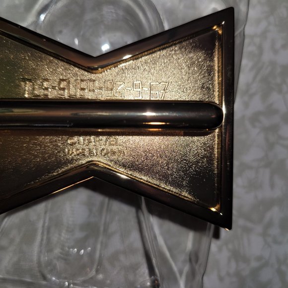 Comics & Collector's Pin & Figure Set-$75 obo - Picture 9 of 15